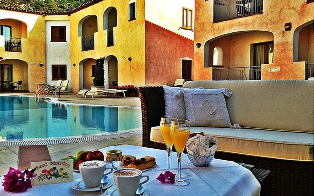 Hotel Monti Di Mola Porto Cervo