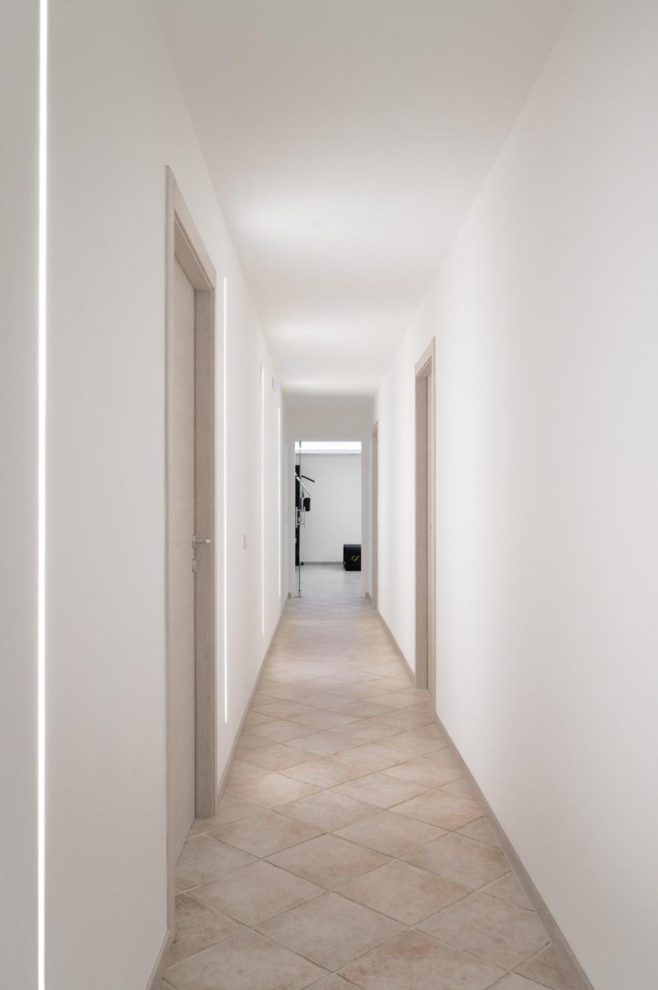 Hotel Monti Di Mola 4*