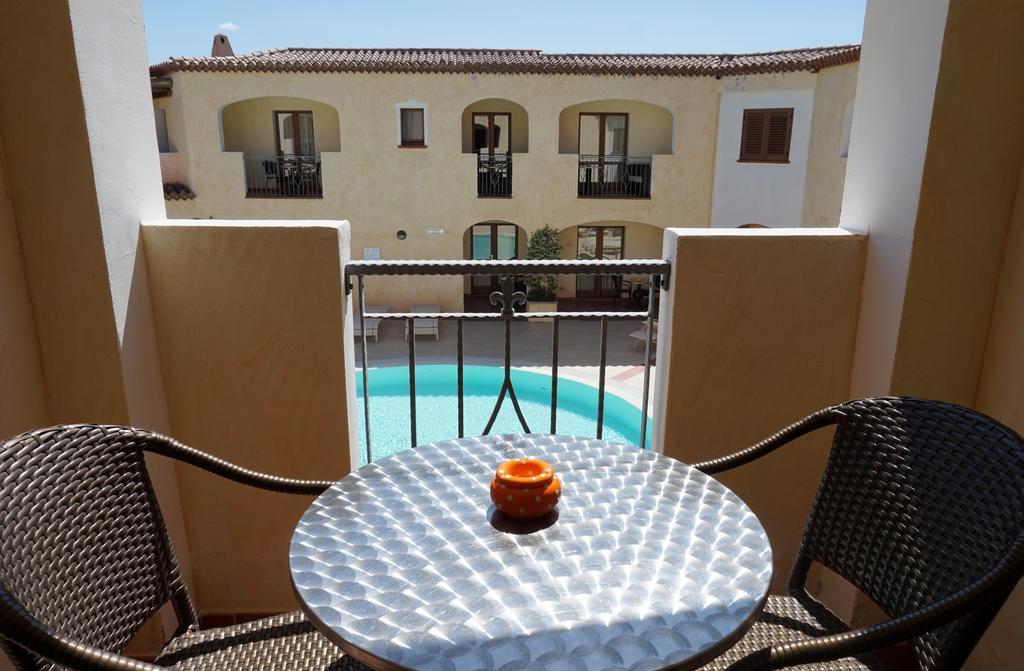 Hotel Monti Di Mola 4*