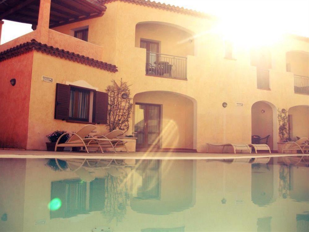 Monti Di Mola Hotel 4*